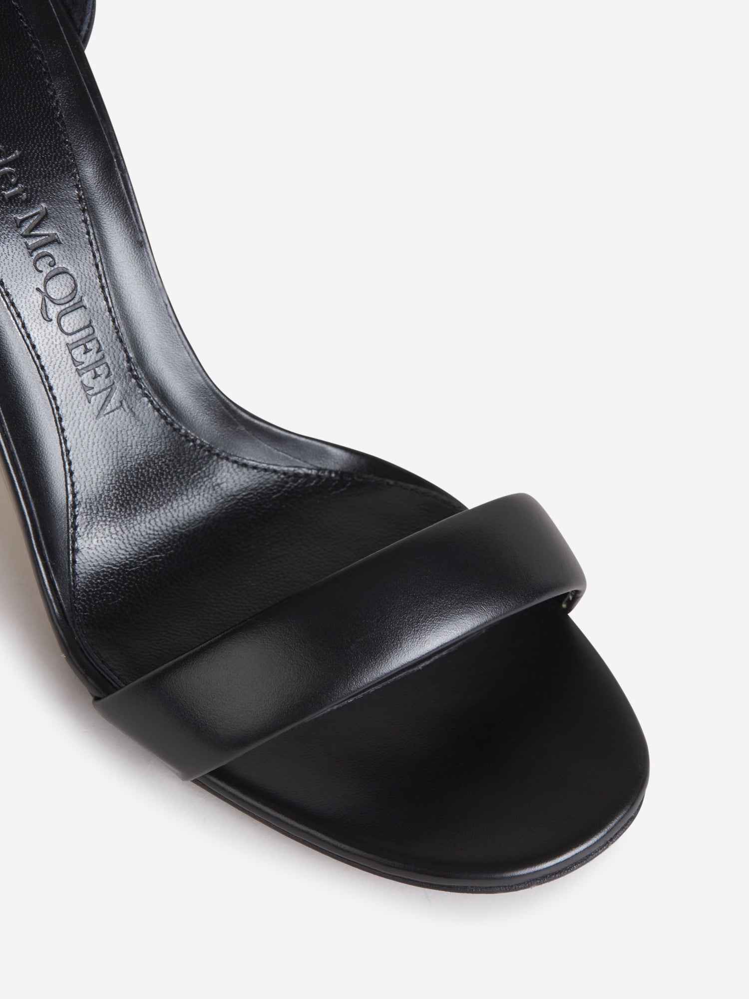 Alexander McQueen Sandalias Arc Piel color Negro sku 800-004650 01 - Foto 4