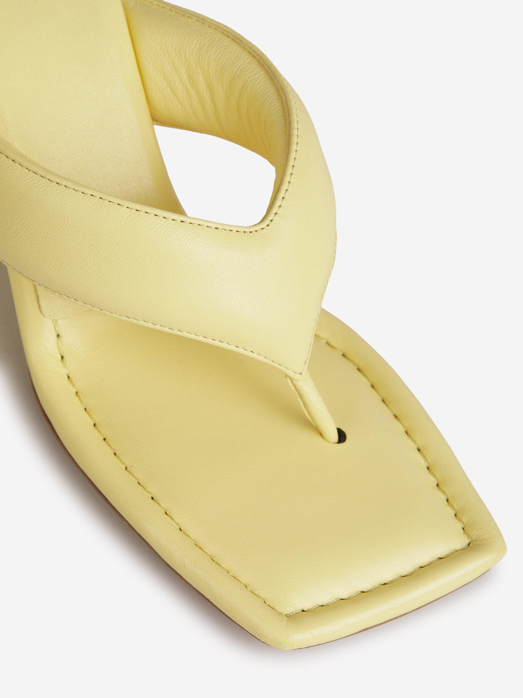 Gia Borghini Mules Gia 6 Piel color Amarillo Claro sku 800-004729 01 - Foto 4