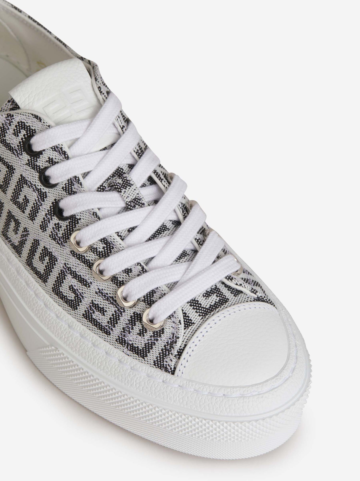 Givenchy Sneakers City Monograma color Blanco sku 806-000217 01 - Foto 4