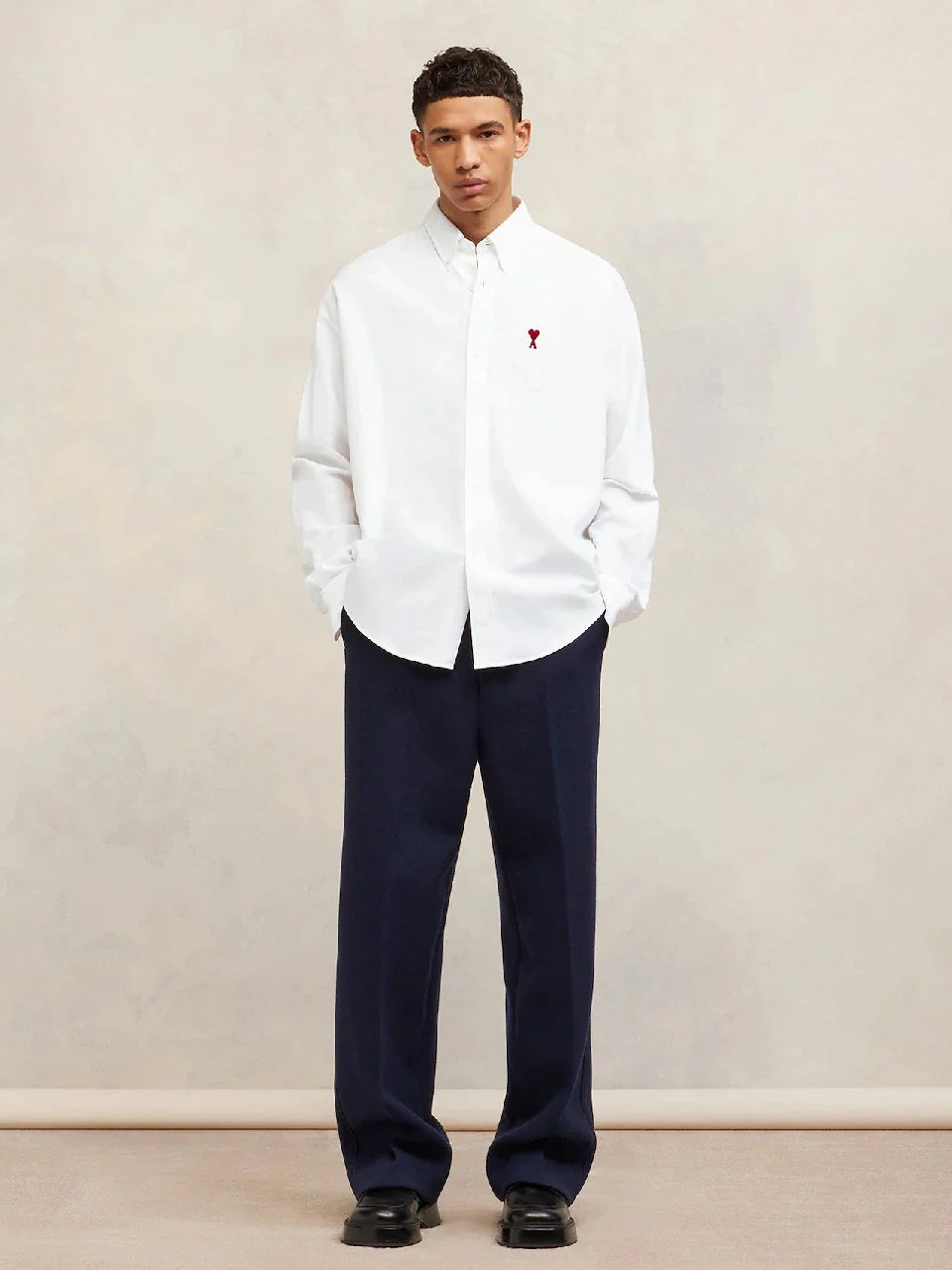 Ami Paris Camisa Coeur Boxy color Blanco sku 531-005997 01 - Foto 2