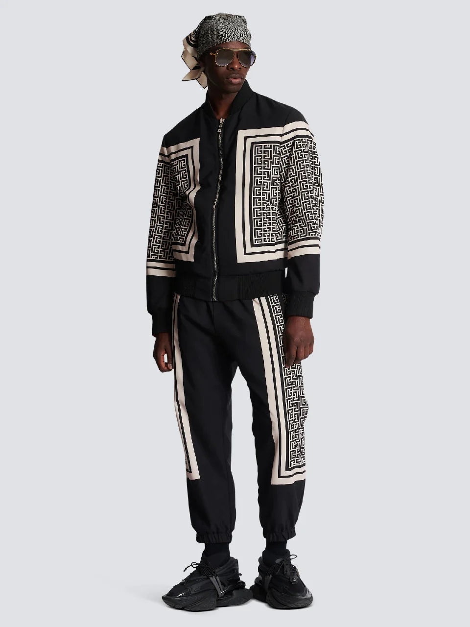 Balmain Chaqueta Reversible Monograma color Negro sku 512-001981 01 - Foto 1